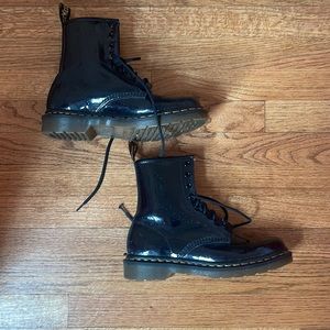 Dr. Martens! Limited edition black shiny color. Worn 3 times. Great condition!